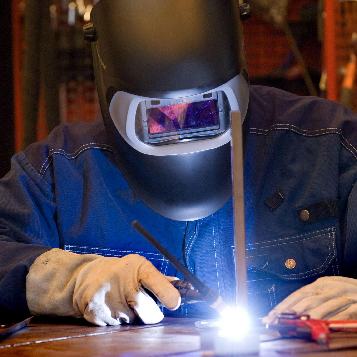 3M 07-0012-31BL BLACK HELMET 100 W/ 100VSH 8-12 - Image 5