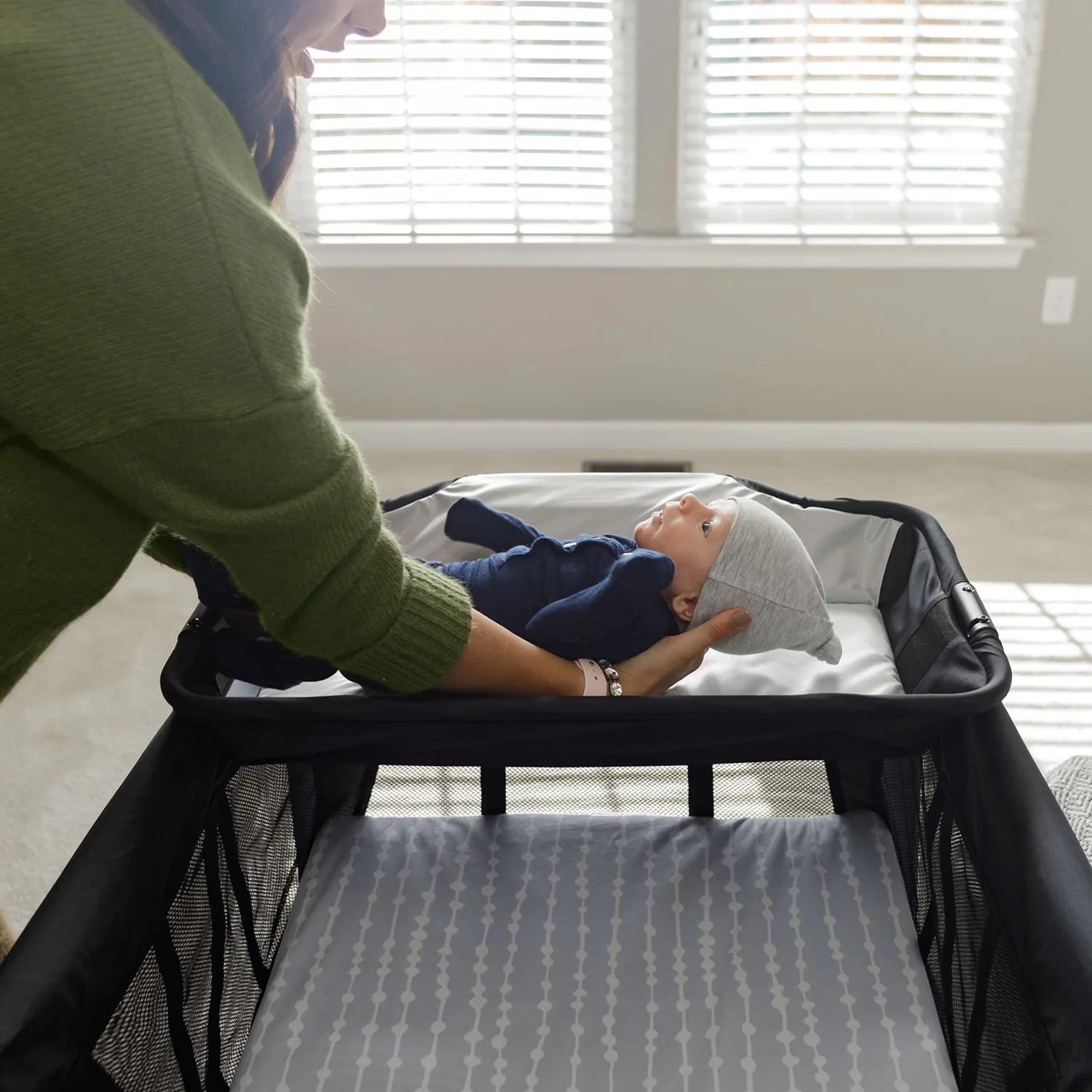 4moms Breeze Plus Playard - Image 7
