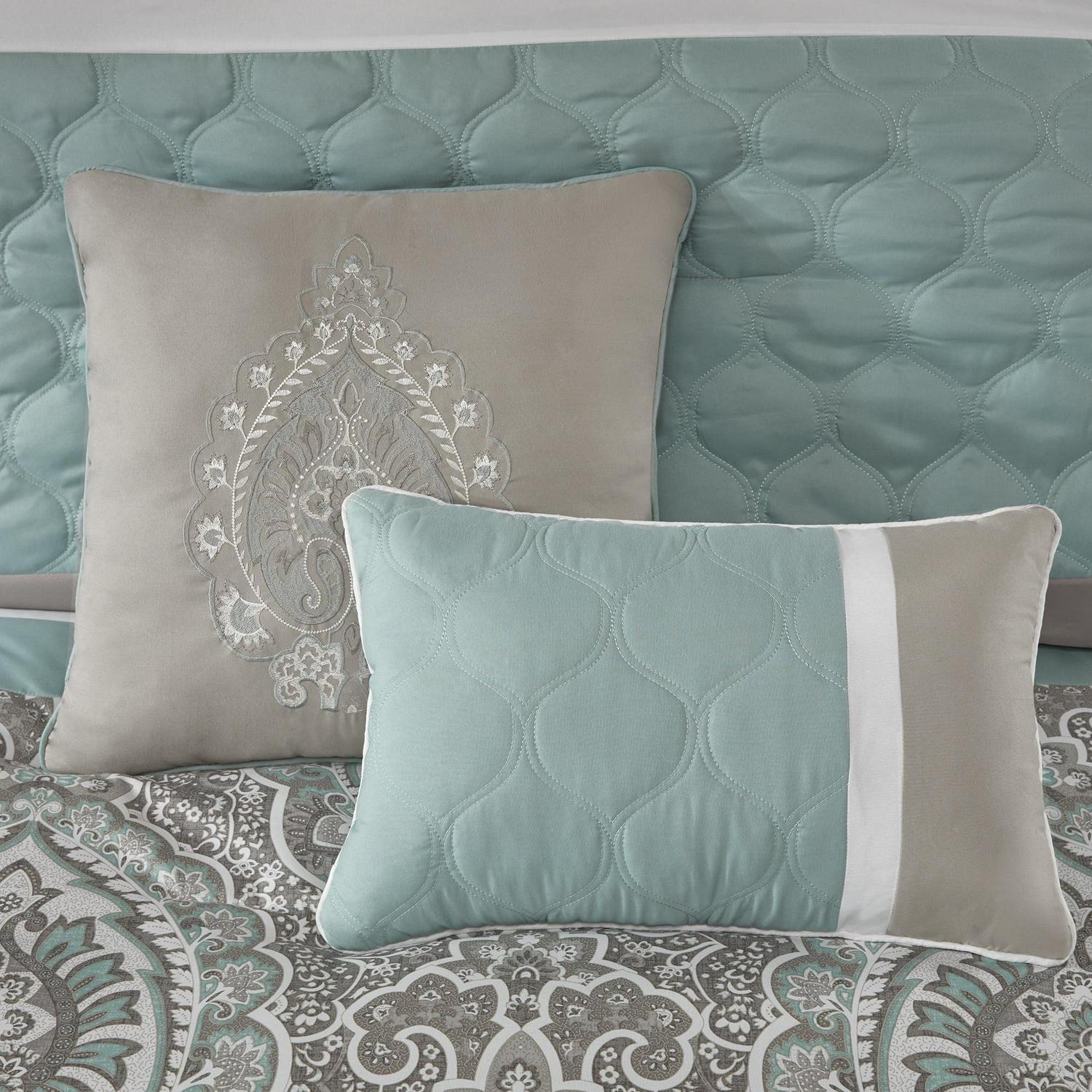 510 Design Stacie Damask 8 Piece Bedding Comforter Set | Blue - Image 4