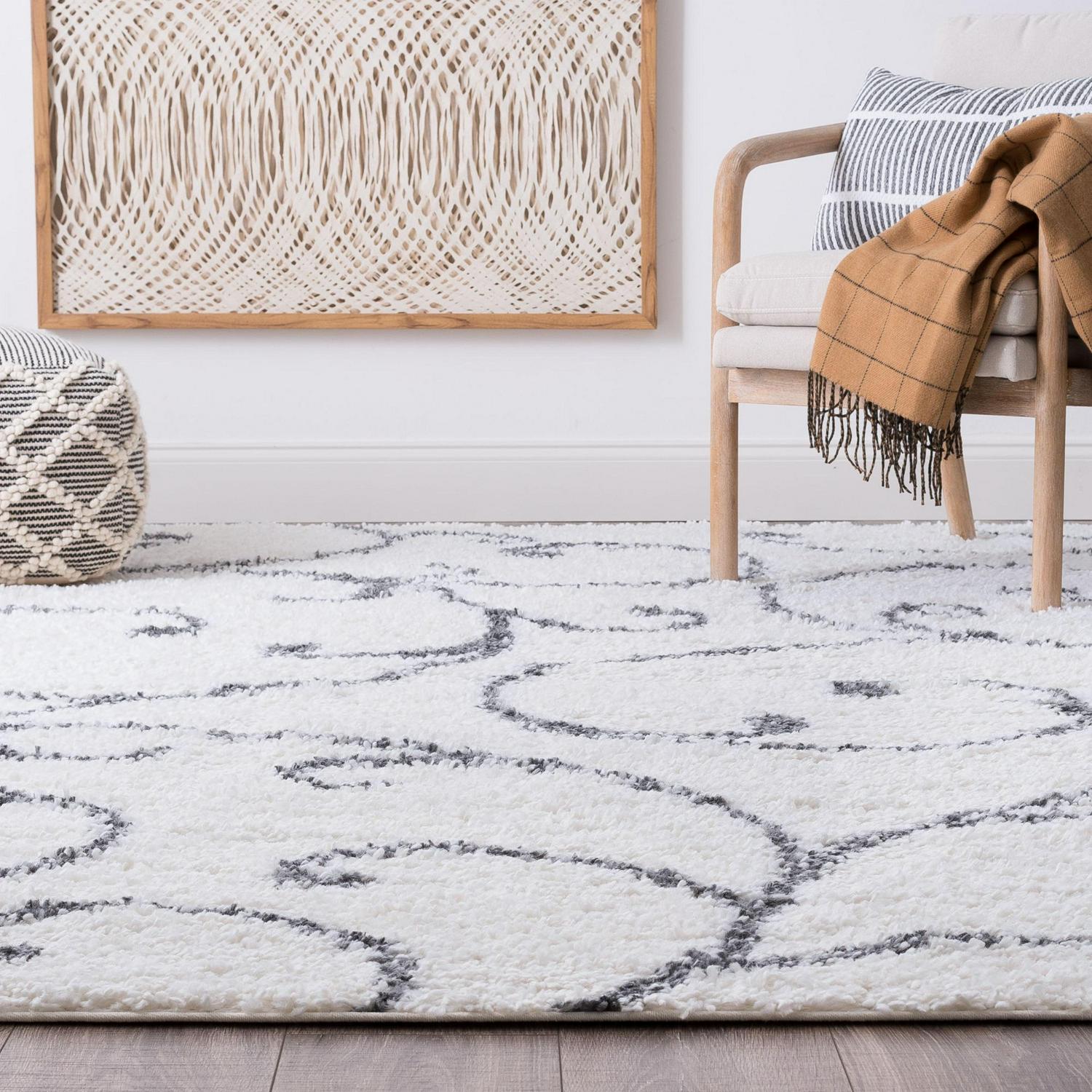 Bliss Rugs Transitional Floral 5'3'' x 7'3'' White and Gray Polypropylene Indoor Area Rug, 5'3'' x 7'3'' - Image 7
