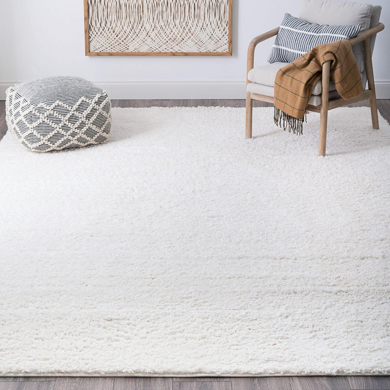 Bliss Rugs Transitional Solid Color 5'3'' x 7'3'' White Polypropylene Indoor Area Rug, 5'3'' x 7'3''