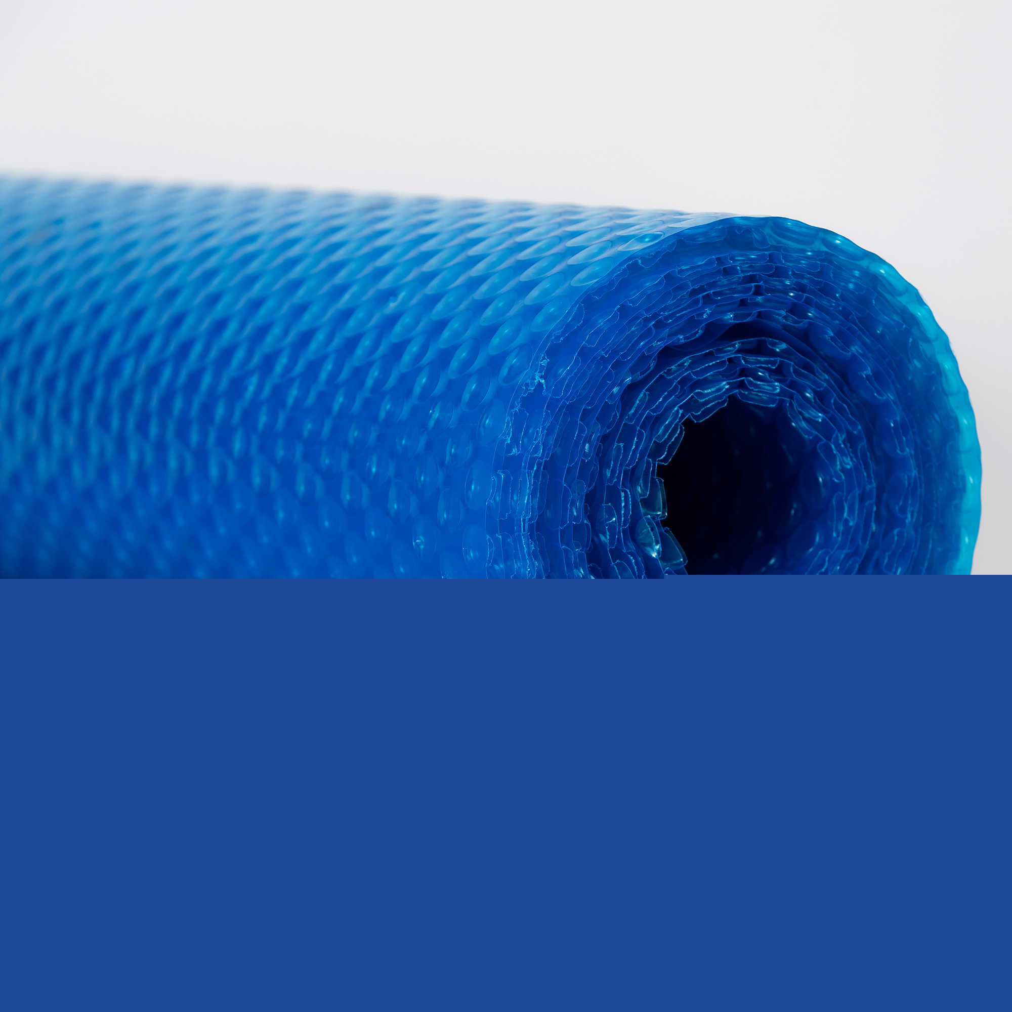 8-mil Solar Blanket for 12-ft Round Above-Ground Pools - Blue Cover with UV-Resistant Thermal Bubbles - Image 6