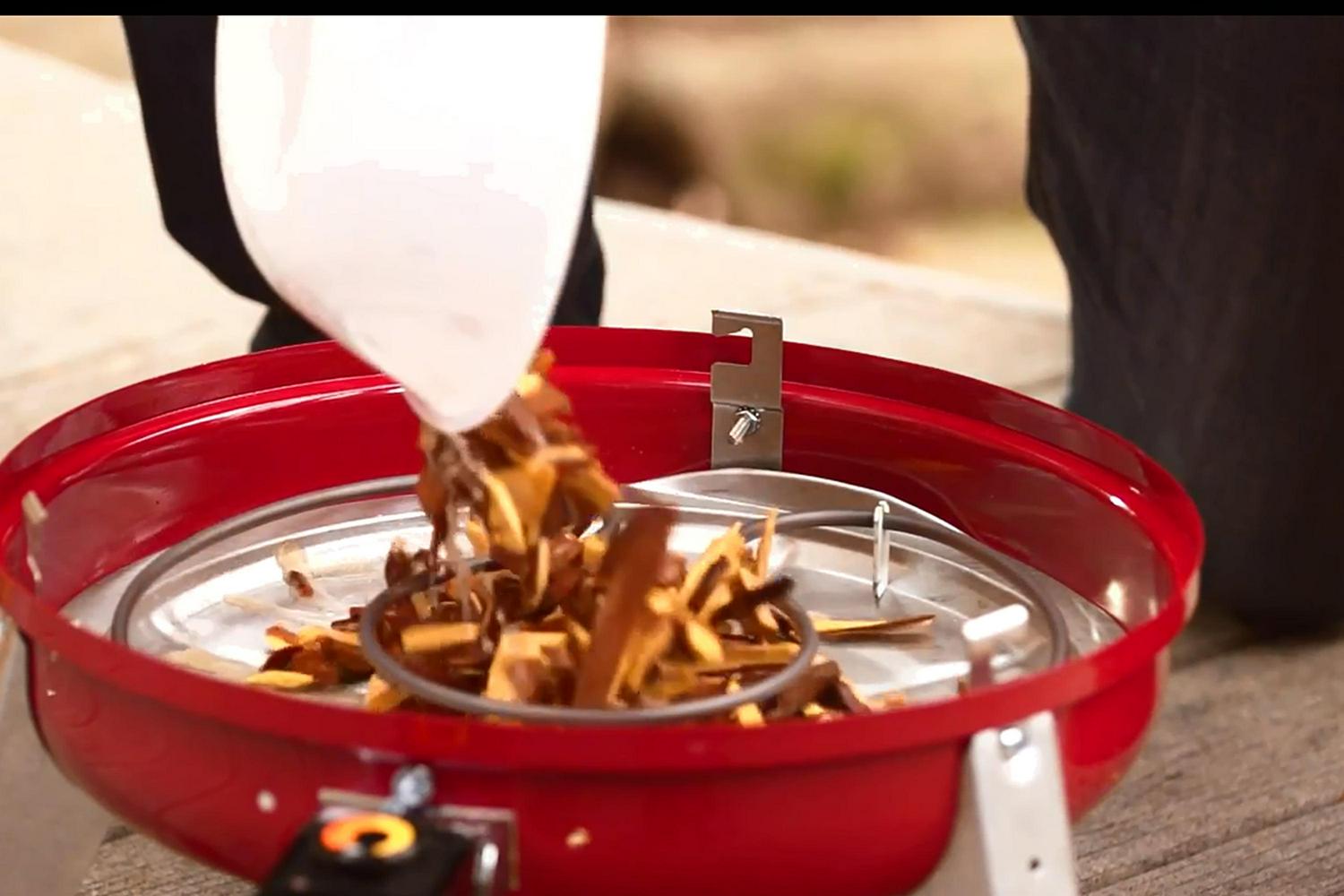 Americana 4-in-1 Electric and Charcoal Water Smoker - Image 13