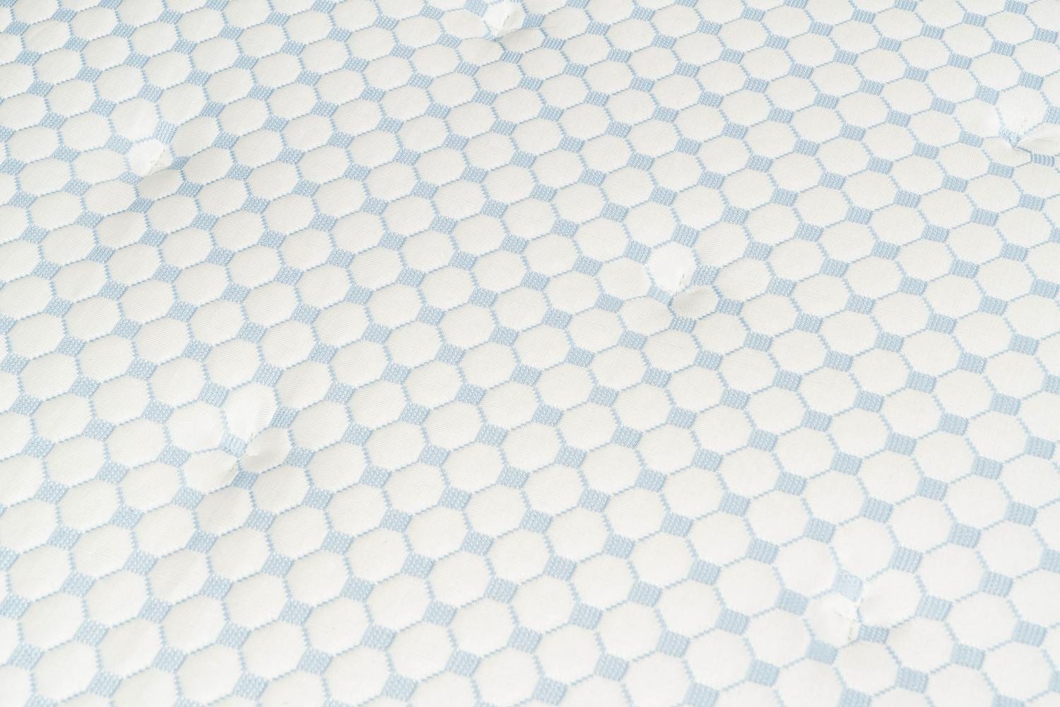 Arctic Dreams 10" Hybrid Mattress with Cool to Touch Fabric, Queen - Image 4