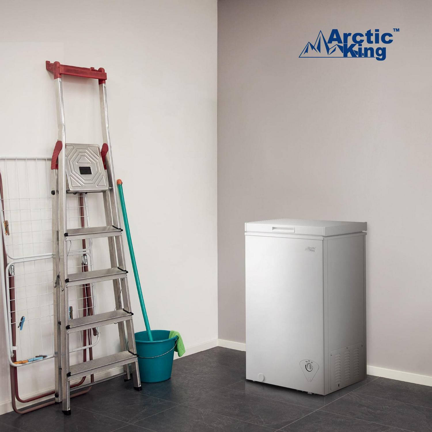 Arctic King 3.5 Cu.ft Chest Freezer, White - Image 8