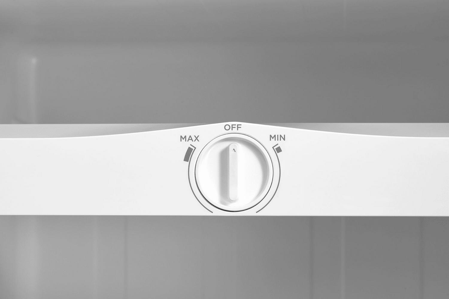 Arctic King 7.0 Cu ft Upright Freezer, White, ARU07M2AWW - Image 5