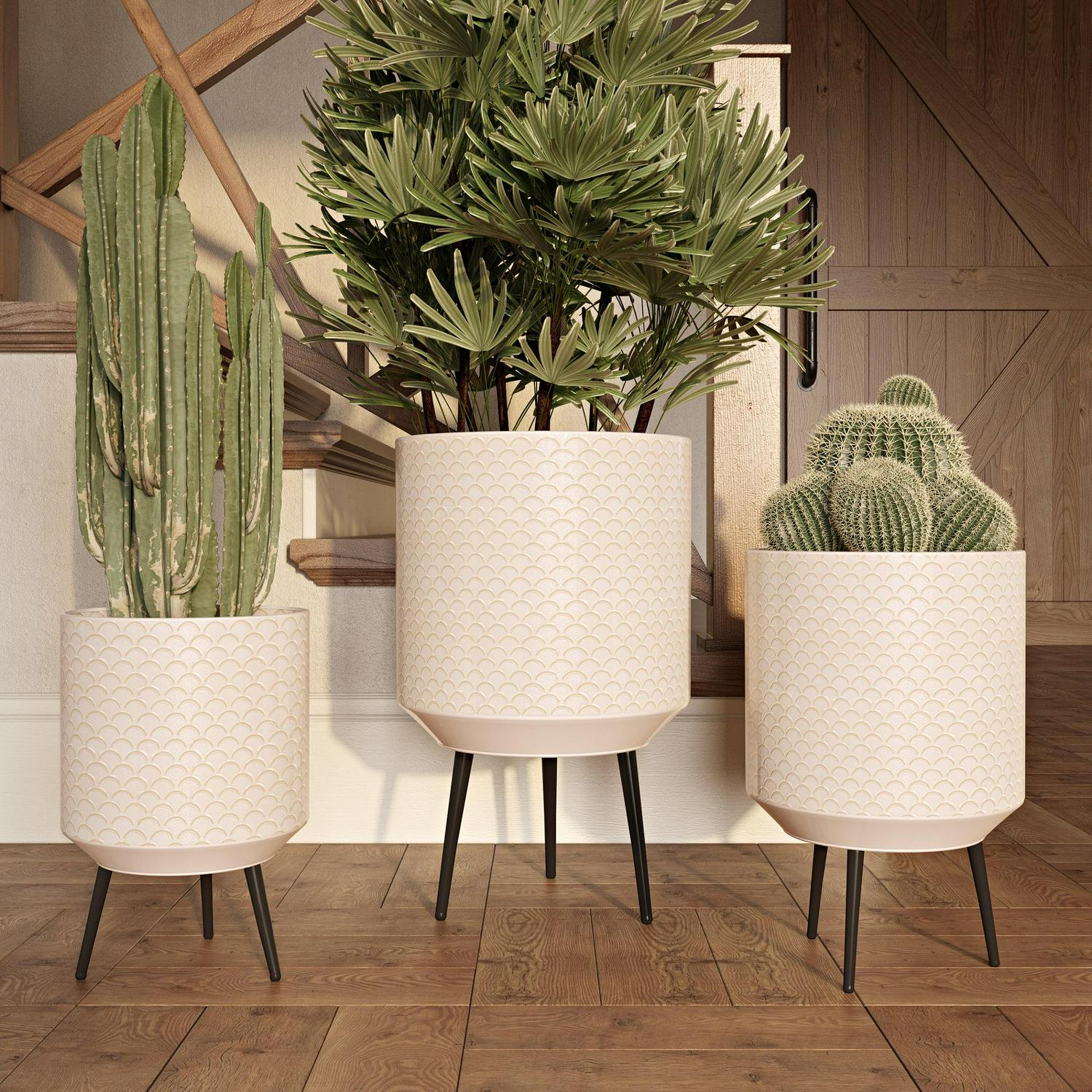Aspire Home Accents Metal Avery Modern Planters (Set of 3)