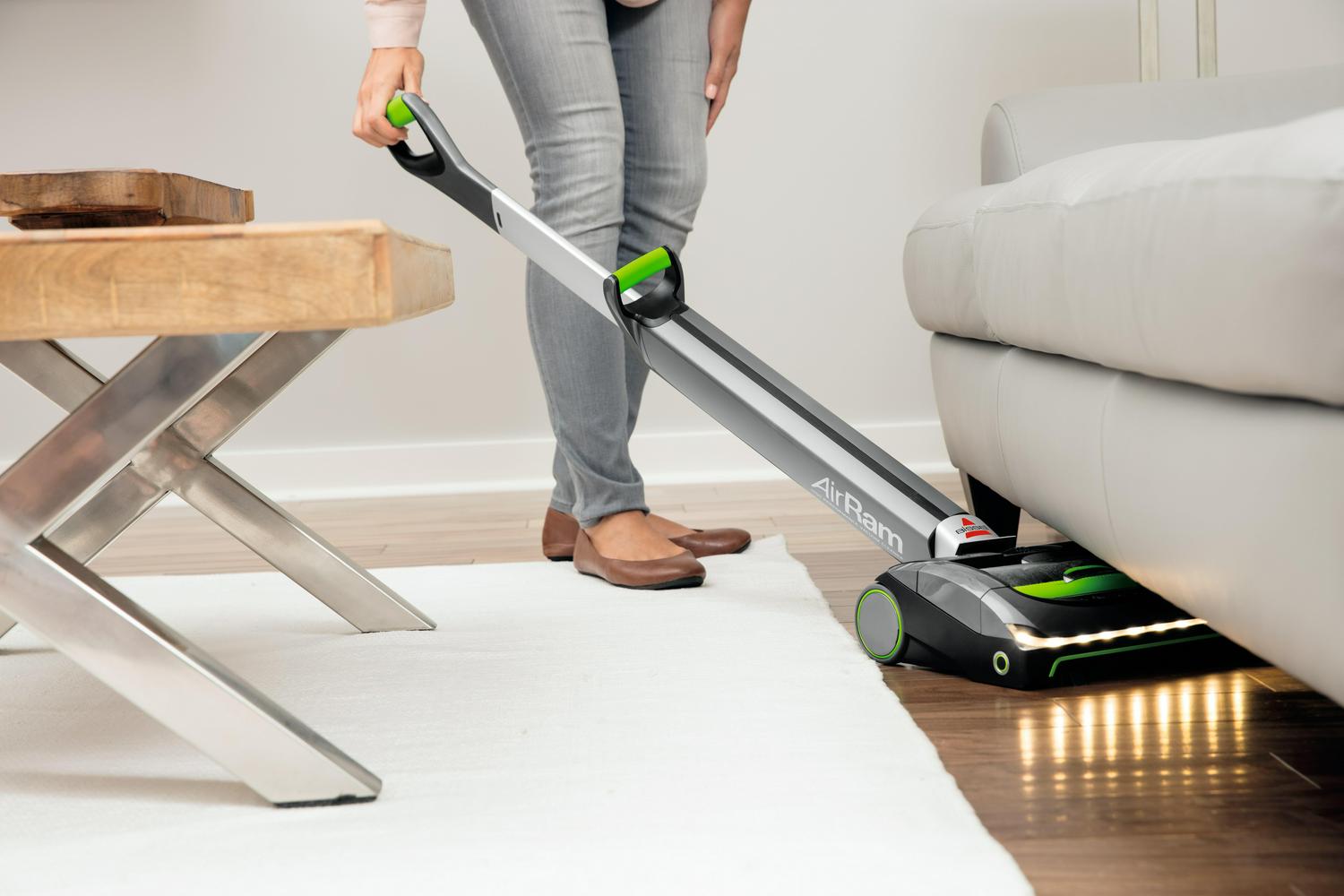 BISSELL AirRam Cordless Stick Vacuum Cleaner, 1984 - Image 11