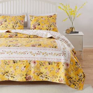 Barefoot Bungalow Finley Traditional Floral Reversible Quilt Set, 3-Piece King/Cal King
