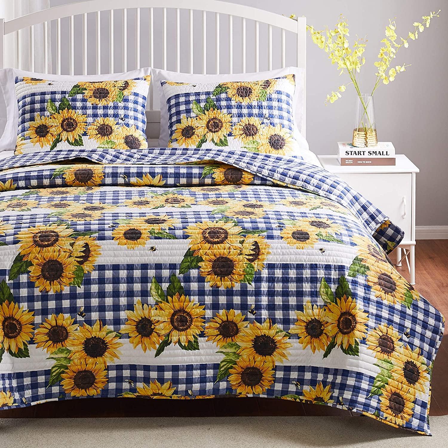 Barefoot Bungalow, Sunflower Quilt Set 3-Piece King/Cal King, Gold
