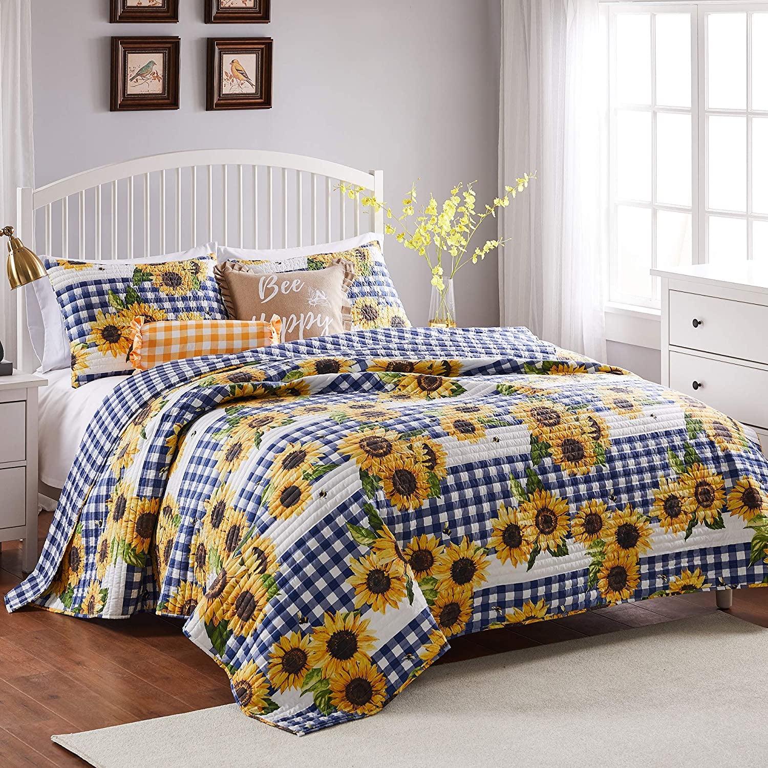 Barefoot Bungalow, Sunflower Quilt Set 3-Piece King/Cal King, Gold - Image 2
