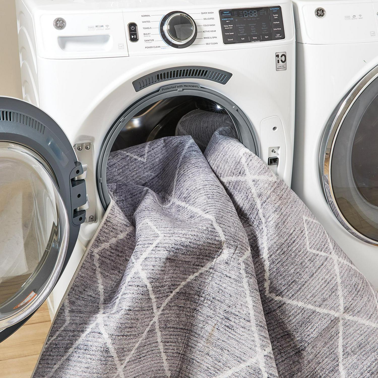 Better Homes & Gardens Diamond Machine Washable Indoor Area Rug, Gray, 5'x7' - Image 4