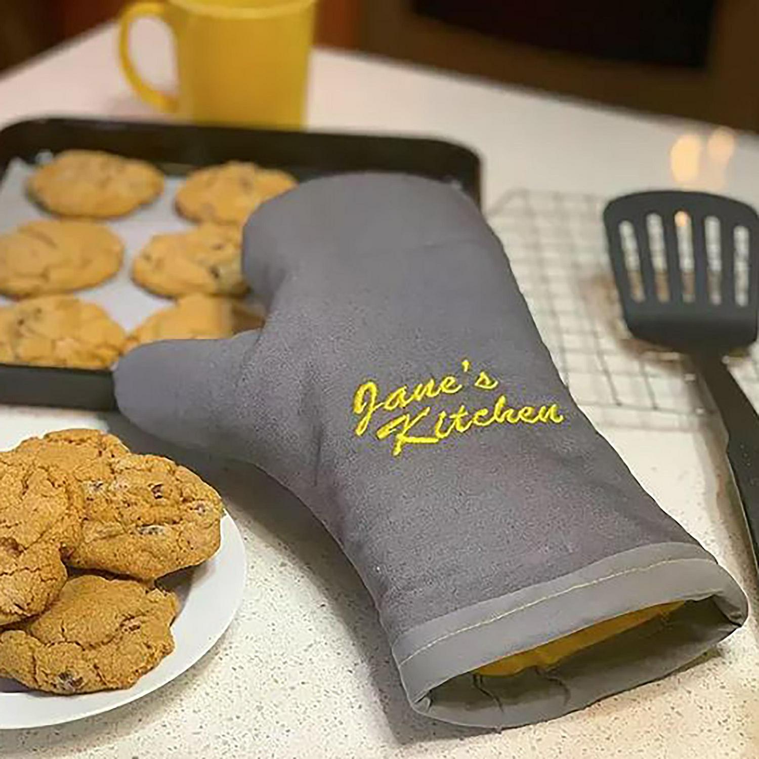 Brother Embroidery Machine, PE535, 80 Built-in Designs, 9 Font Styles, 4" x 4" Embroidery Area, 3.2in LCD Touchscreen, USB - Image 5