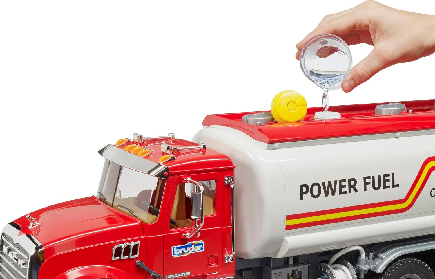 Bruder 02827 MACK Granite Tanker Truck - Image 2