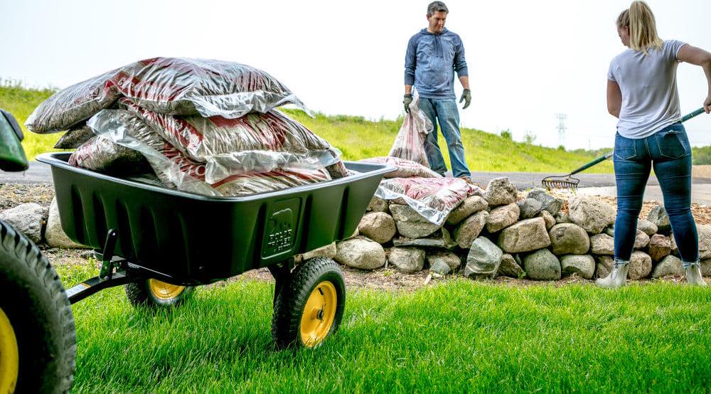 Polar Trailer 10 Cubic Foot Heavy Duty Utility Yard Garden Wheelbarrow Club Cart - Image 6