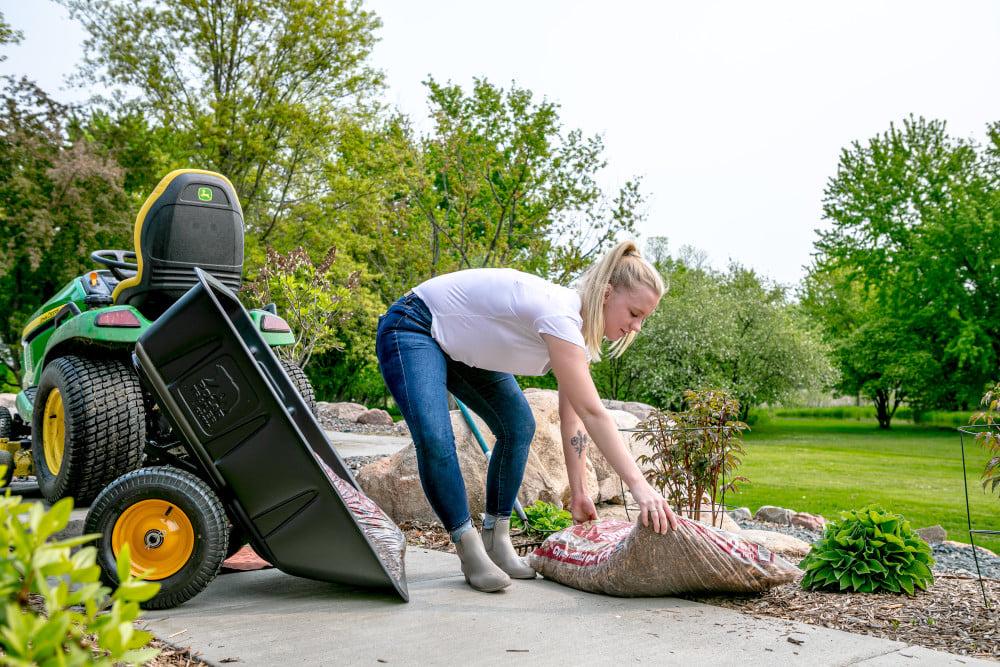 Polar Trailer 10 Cubic Foot Heavy Duty Utility Yard Garden Wheelbarrow Club Cart - Image 8