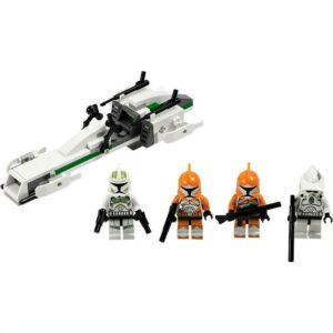 LEGO Star Wars Clone Trooper Battle Pack 7913 (Discontinued by manufacturer)