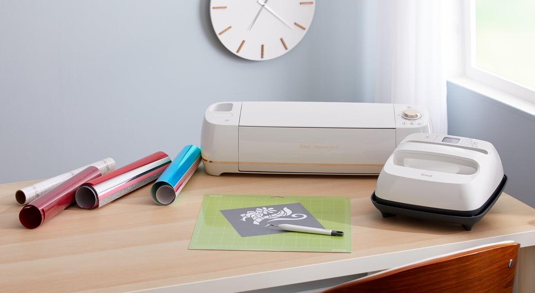 Cricut EasyPress® 2, Daybreak - 12 in x 10 in - Handheld Heat Press Machine, White - Image 3