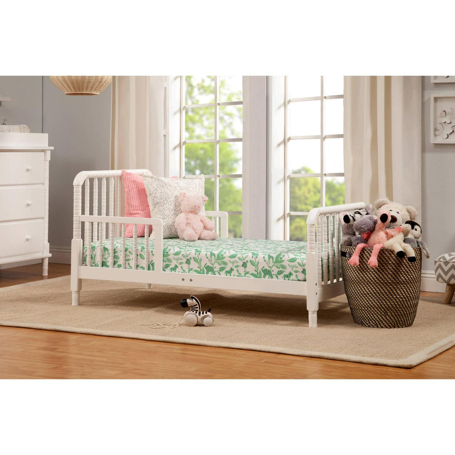 DaVinci Jenny Lind Toddler Bed in White Finish - Image 2