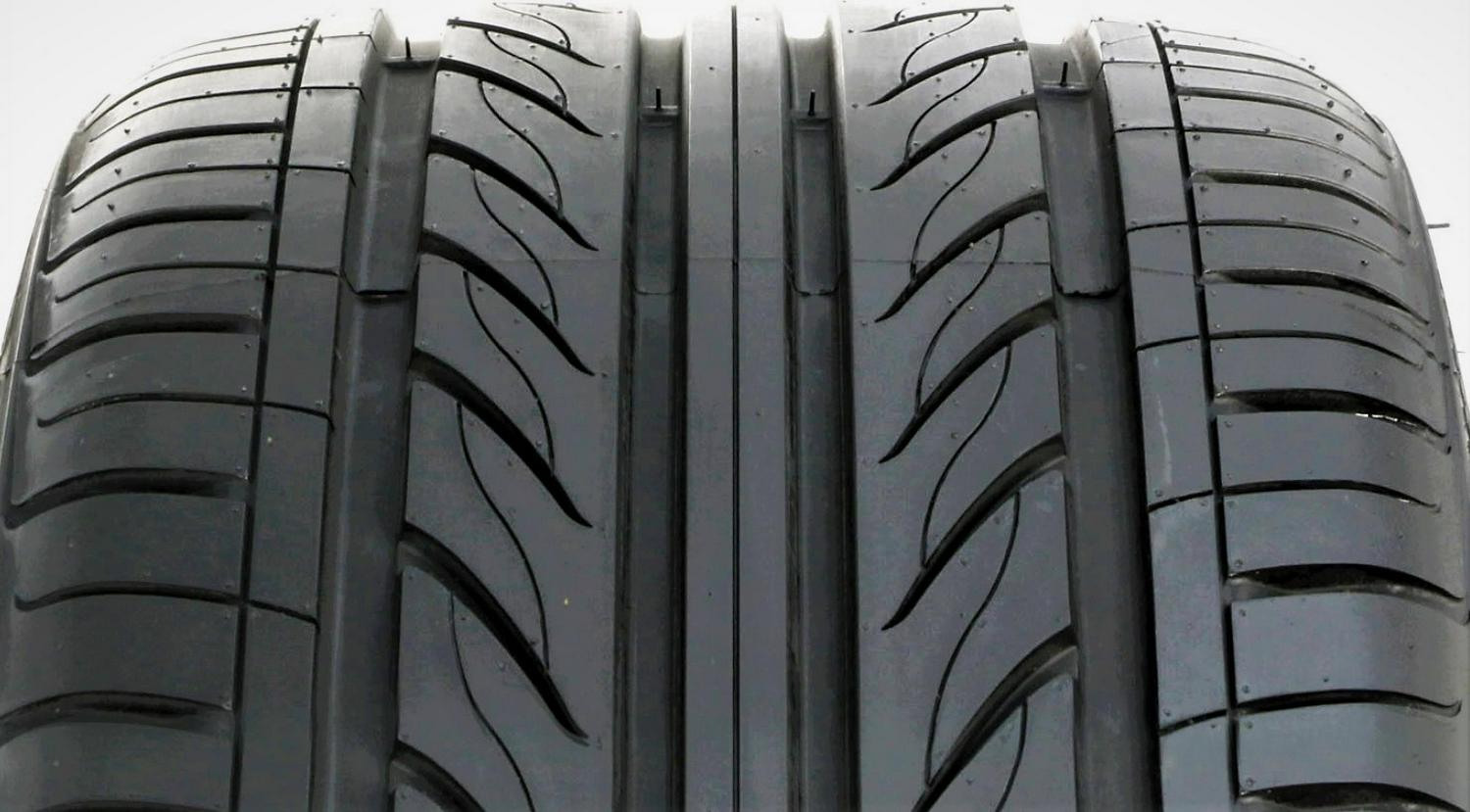 Delinte DS8 285/45R22XL 116V BSW Fits: 2017-18 Chevrolet Silverado 1500 High Country, 2015-16 Chevrolet Silverado 1500 LTZ - Image 3