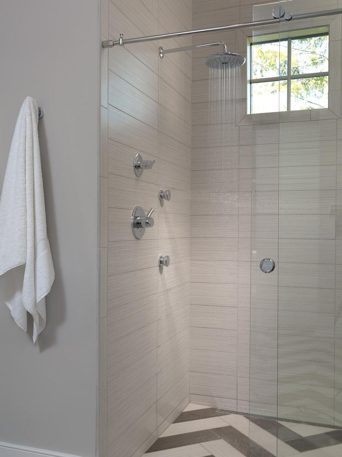 Delta Surface Mount Body Spray in Chrome 50102 - Image 2