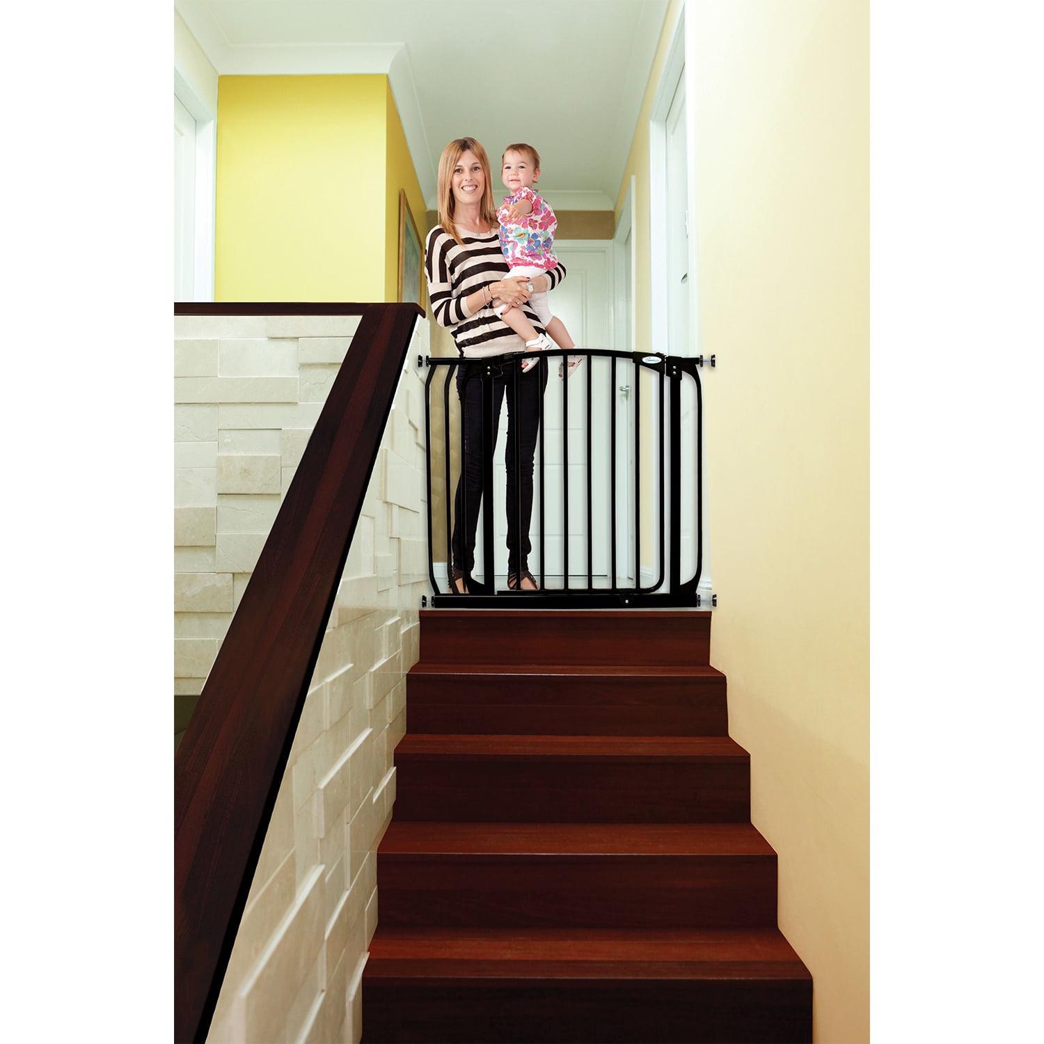 Dreambaby Black Metal Chelsea Auto Close Baby Security Gate Value Pack - Image 3