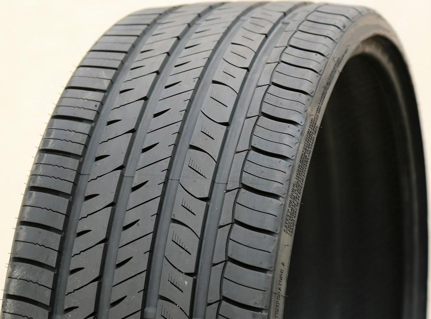 Evoluxx Capricorn UHP UHP 225/45R18 95W XL Passenger Tire - Image 3