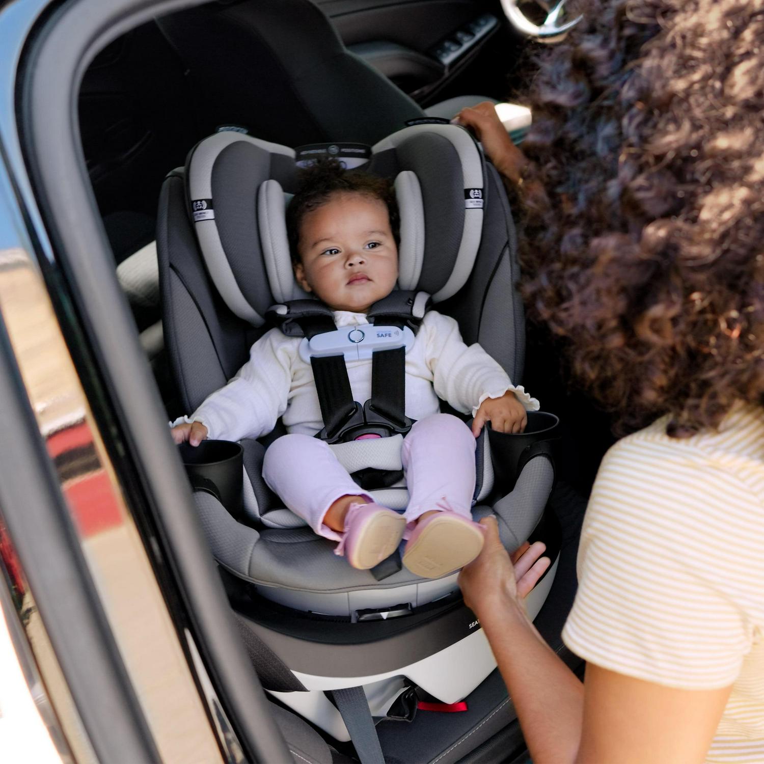 Gold Revolve360 Slim 2-in-1 Rotational Car Seat with SensorSafe (Pearl Gray) - Image 25