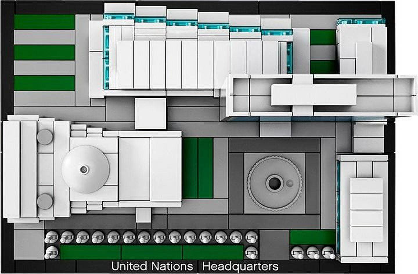 LEGO Architecture United Nations Headquarters 21018 - Image 3