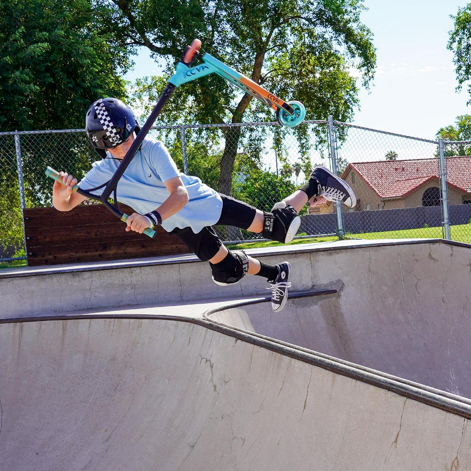 Madd Gear Kick Extreme Pro Stunt Scooter for Ages 8 + Strong Aluminum 5" Wide Lightweight Deck - Designed for Skatepark Use - Image 8