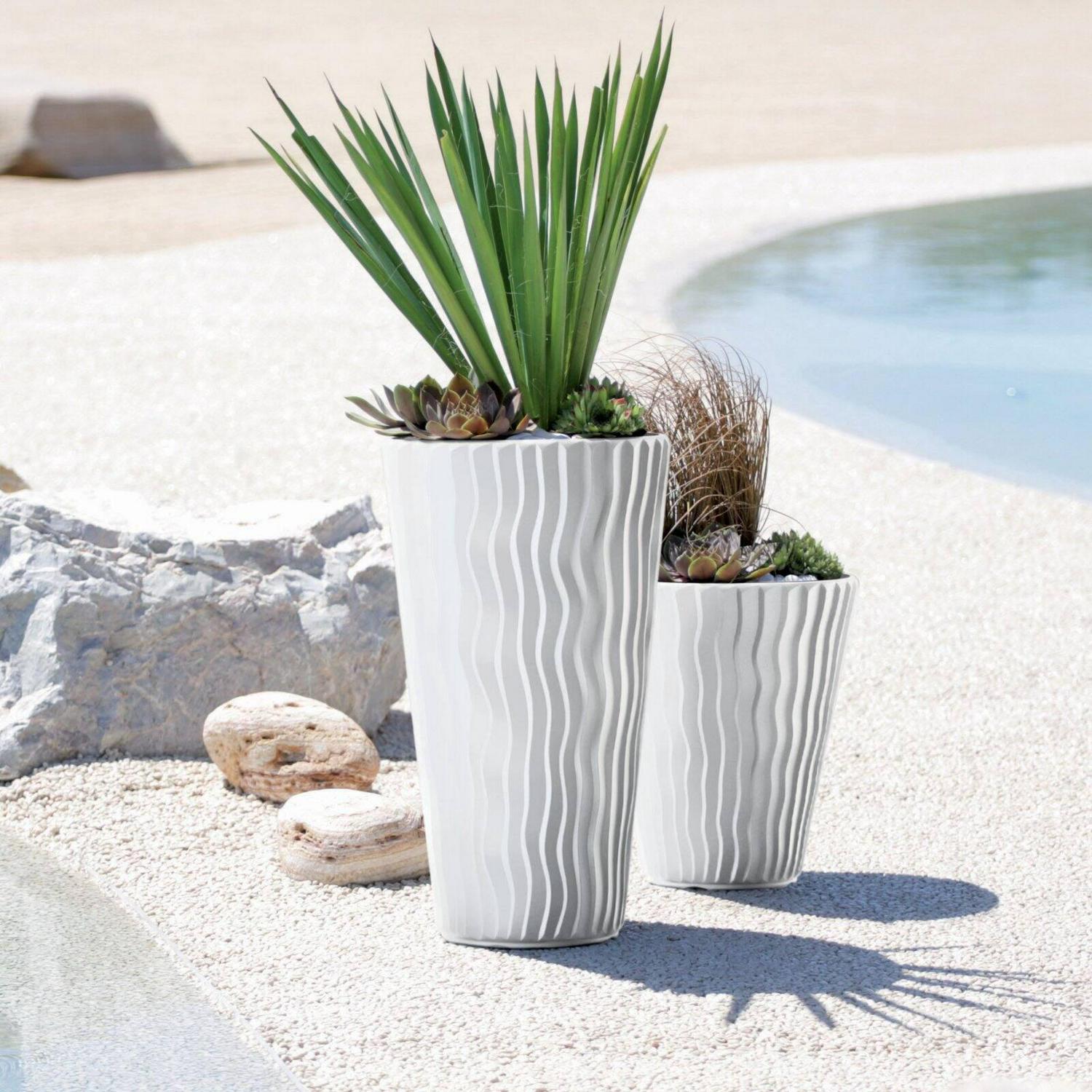 Modern Round Pot Planter with Insert - Image 6