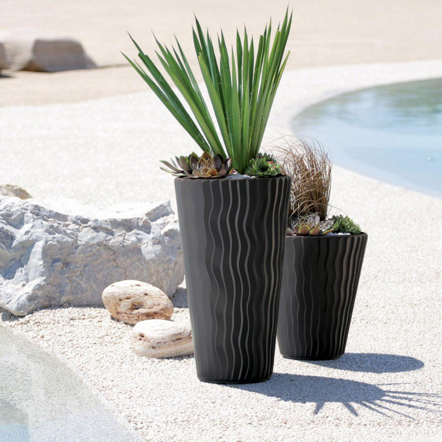 Modern Round Pot Planter with Insert - Image 5