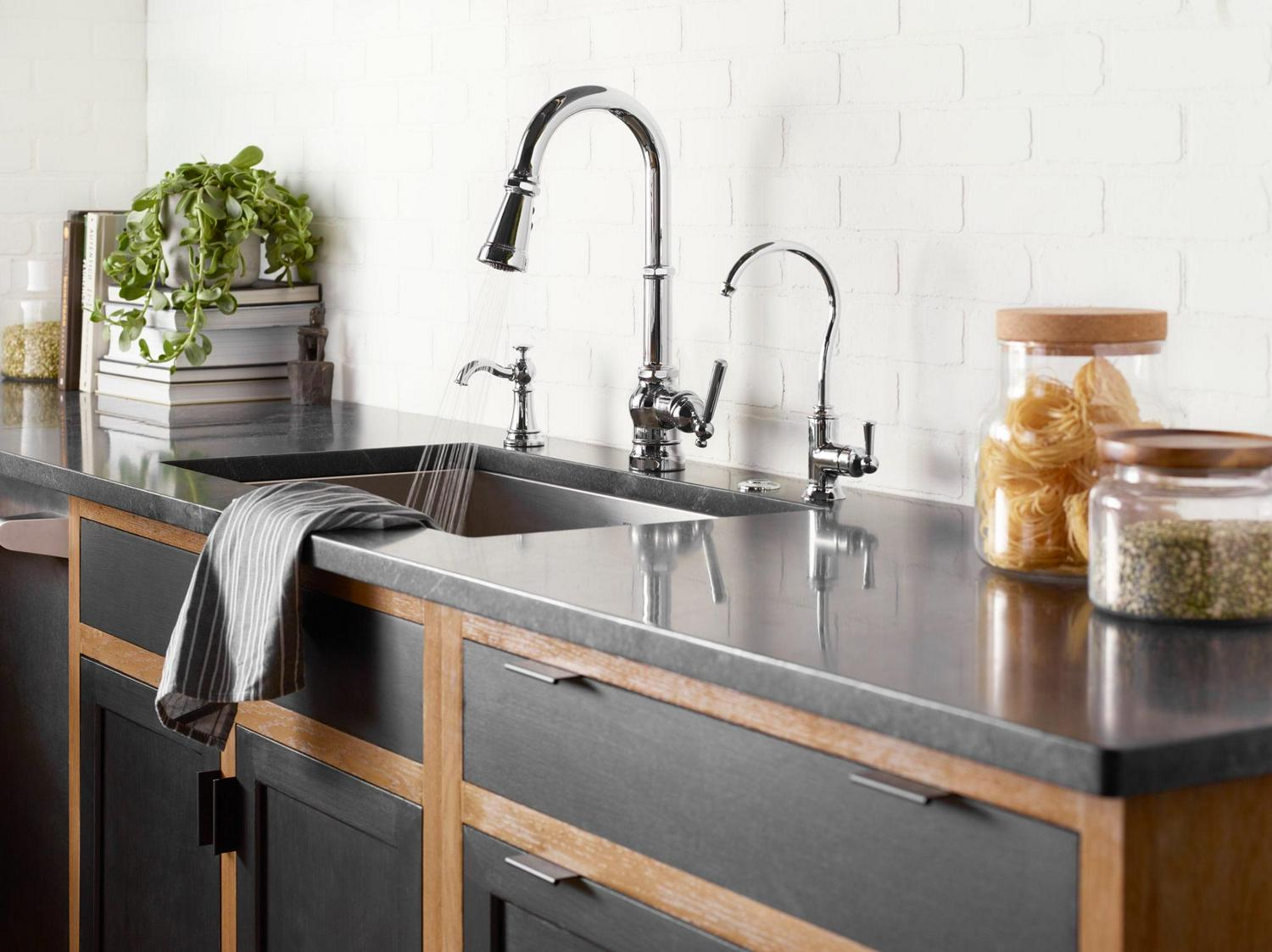 Matte black one-handle high arc beverage faucet - Image 6