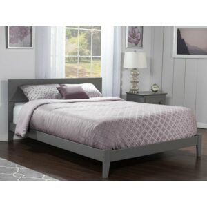 Orlando Traditional Bed in Multiple Colors and Sizes