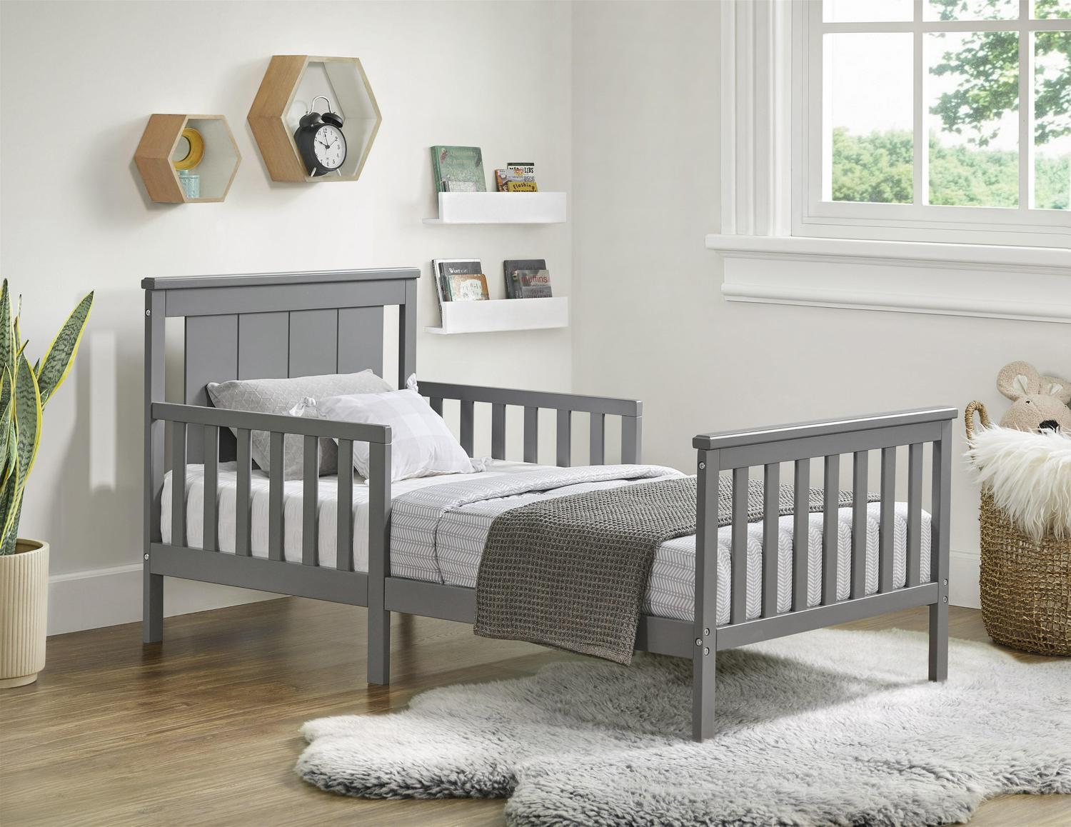 Oxford Baby Lazio Wood Frame Toddler Bed with Guardrails and Straight-Line Headboard, Dove Gray - Image 4