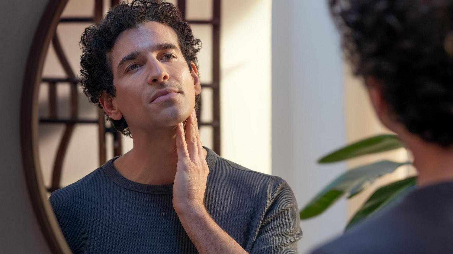 Philips Norelco 9500 Rechargeable Wet & Dry Electric Shaver with Quick Clean, Travel Case, Pop Up Trimmer, S9985/84 - Image 6