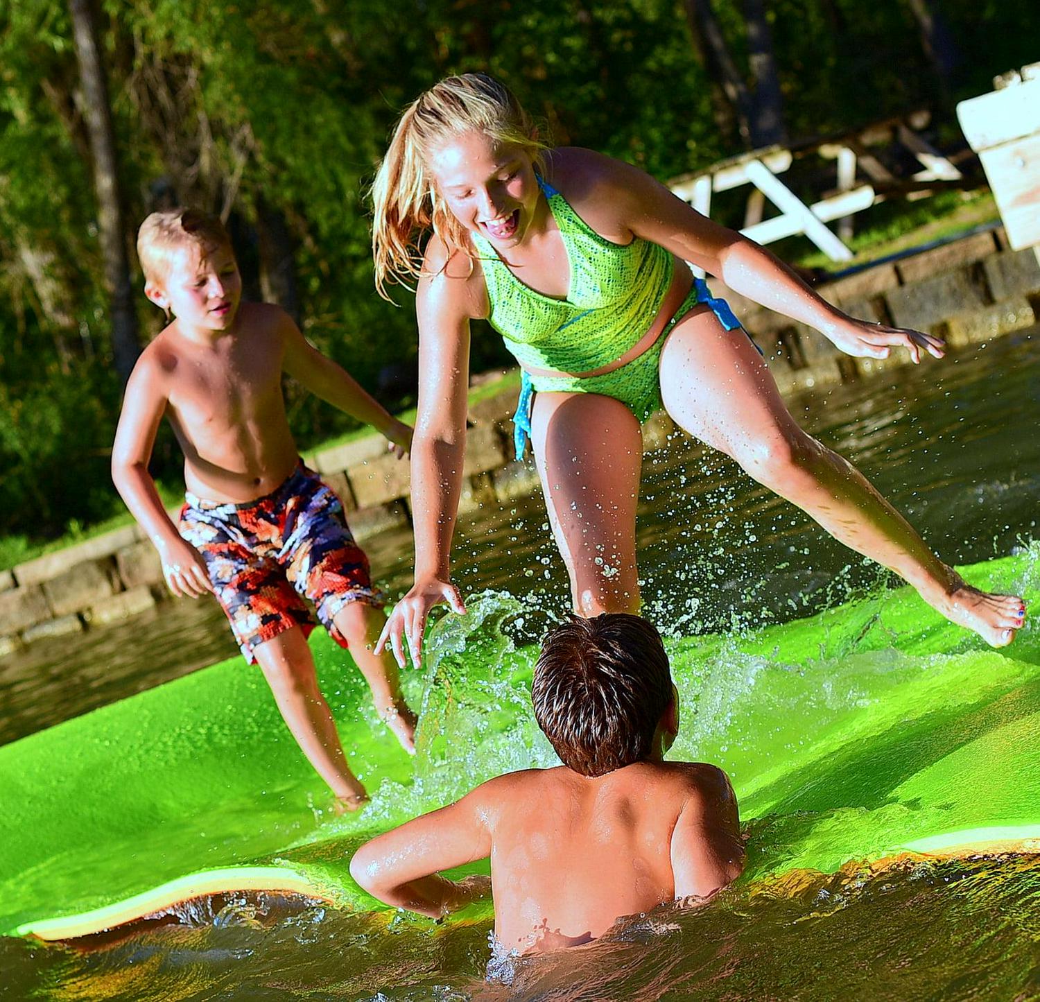 Rubber Dockie 9x6 ft Premium Foam Floating Water Mat Lily Pad Island for Boats , Lakes, Rivers, Ponds and Ocean - Image 7