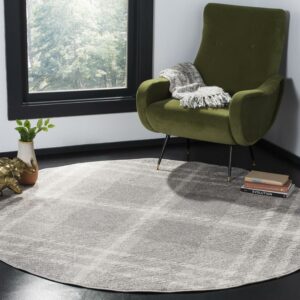 SAFAVIEH Adirondack Fidan Geometric Area Rug, Light Grey/Ivory, 6' x 6' Round