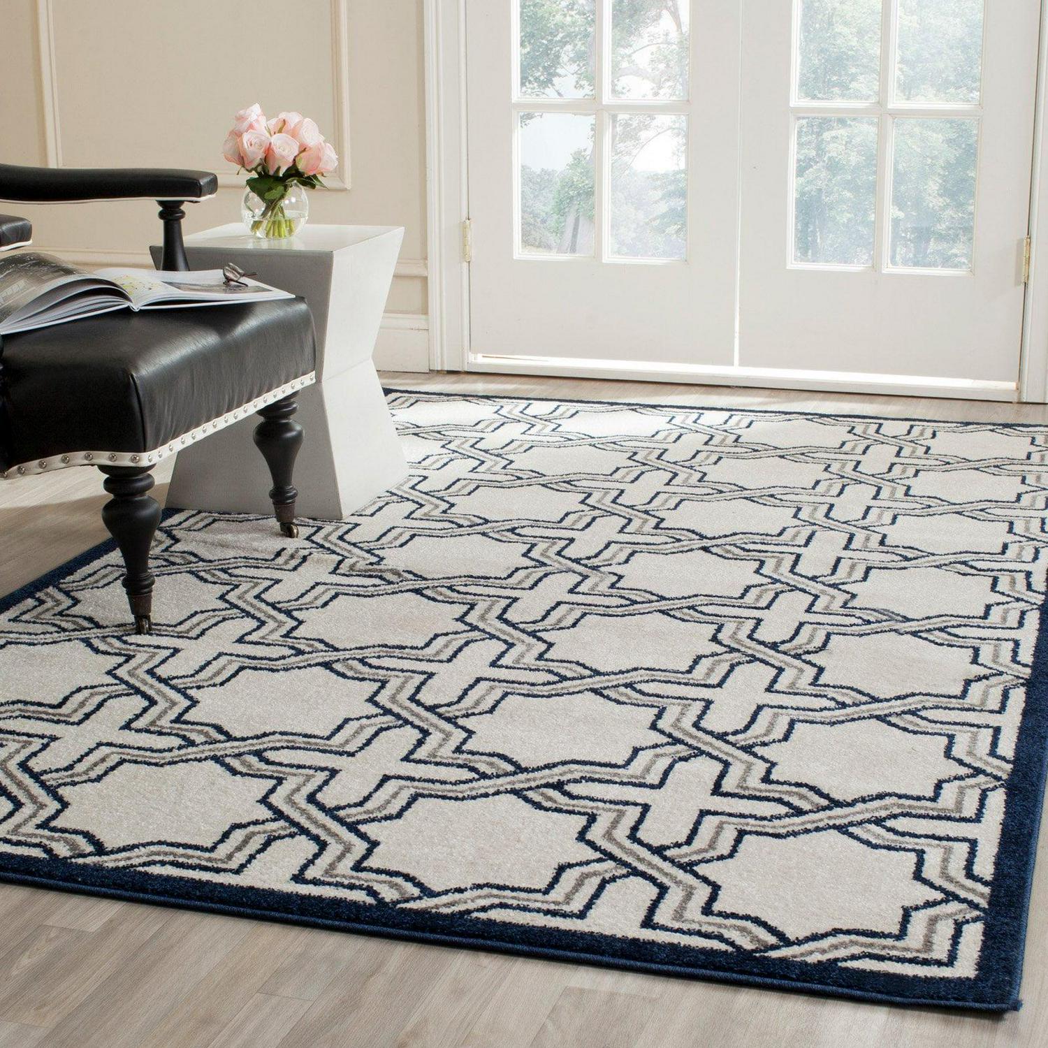 SAFAVIEH Amherst William Geometric Area Rug, Grey/Light Grey, 6' x 9' - Image 5