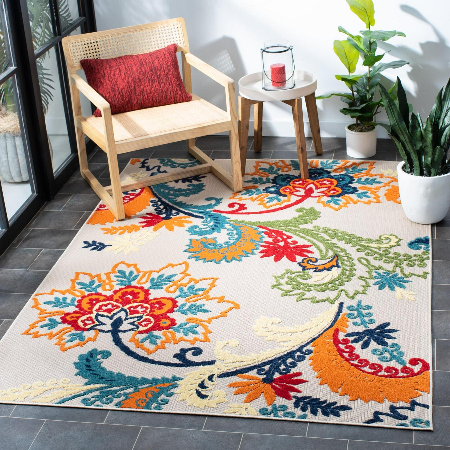 SAFAVIEH Cabana Lowell Floral Indoor/Outdoor Area Rug, Ivory/Blue, 5'3" x 7'7" - Image 2