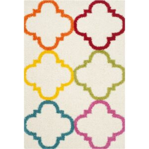 SAFAVIEH Keeleigh Geometric Quatrefoil Kids Shag Area Rug, Ivory/Multi, 5'3" x 7'6"