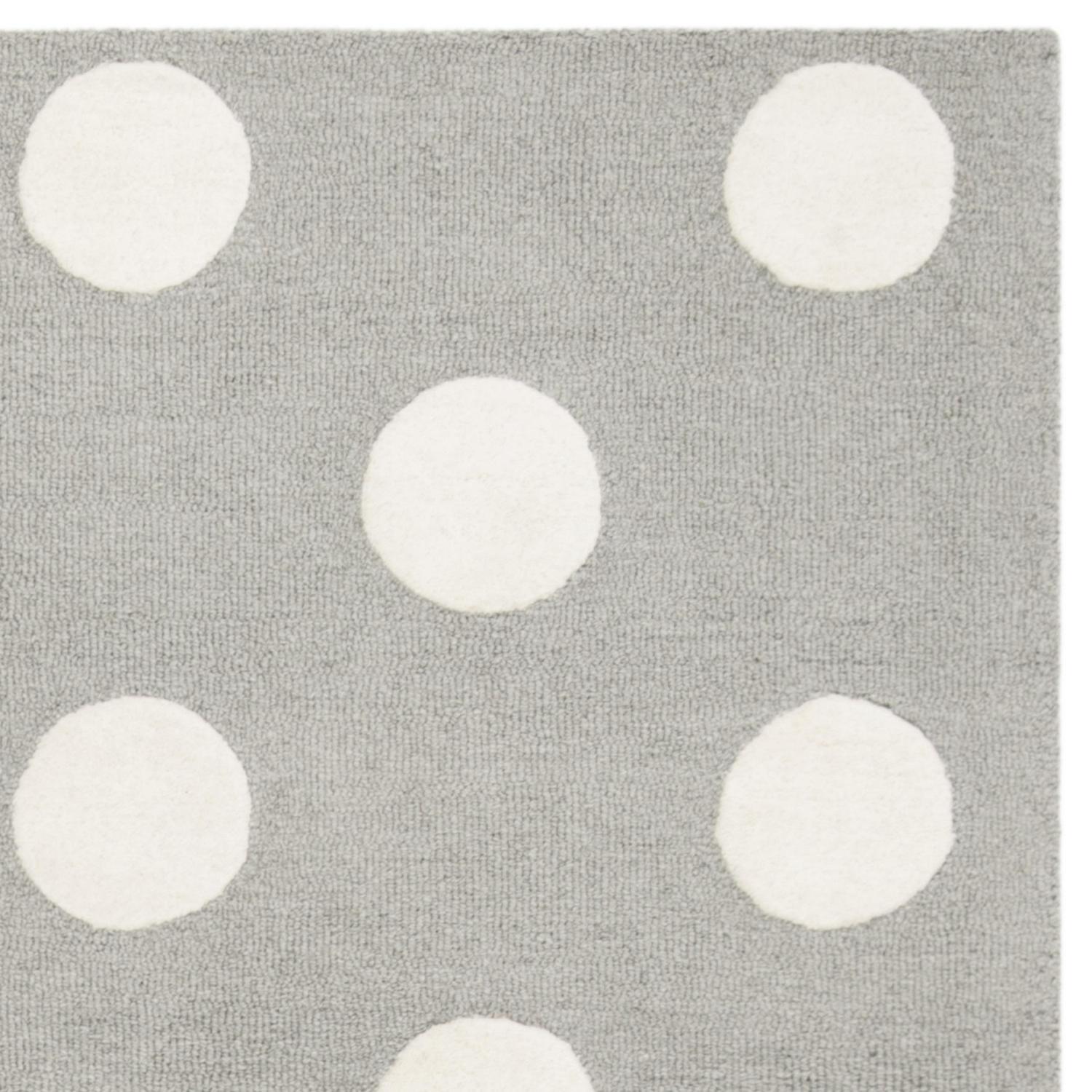 SAFAVIEH Kids Polka Dots Wool Area Rug, Grey/Ivory, 4' x 6' - Image 5