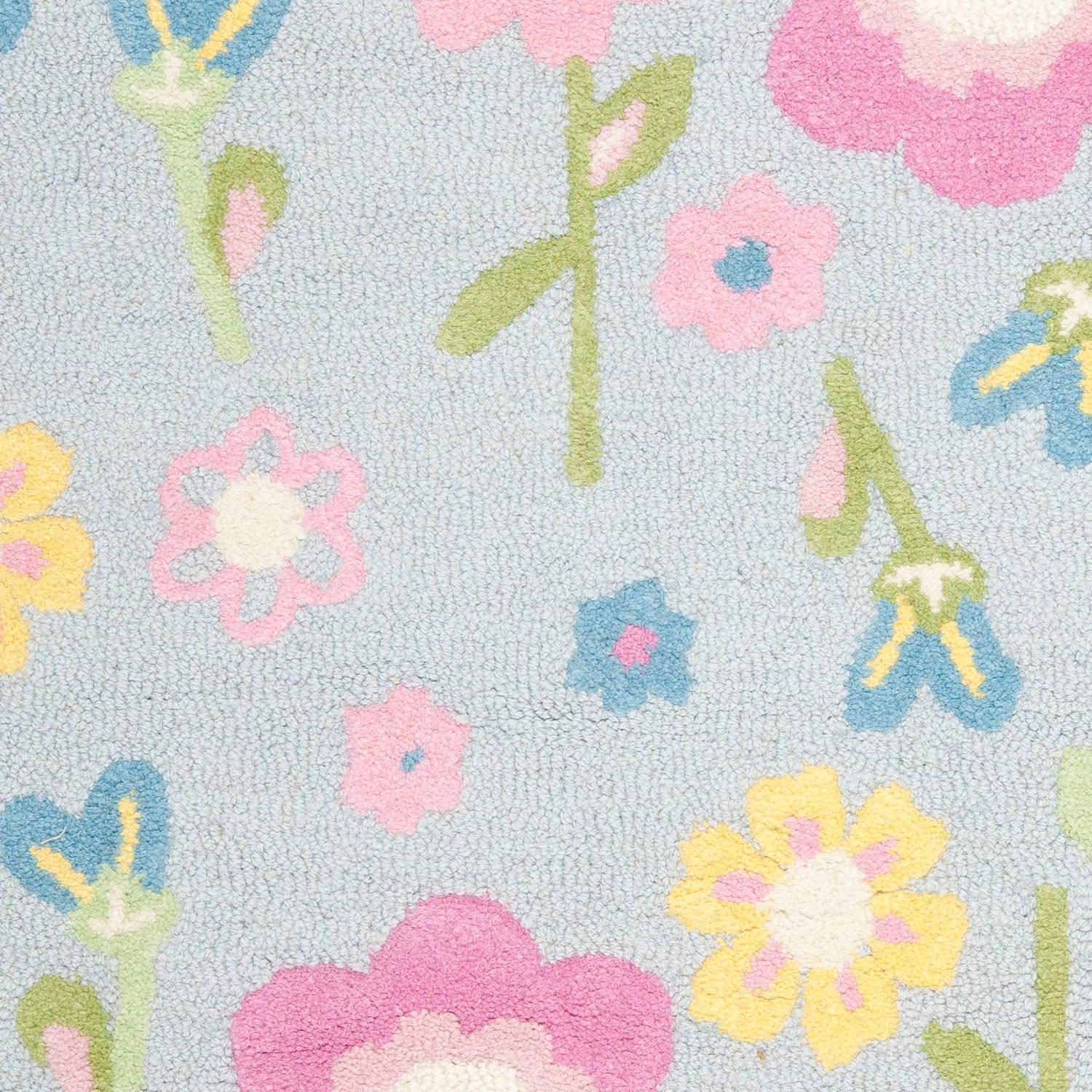 SAFAVIEH Kids Roslyn Floral Area Rug, Blue/Multi, 3' x 5' - Image 2