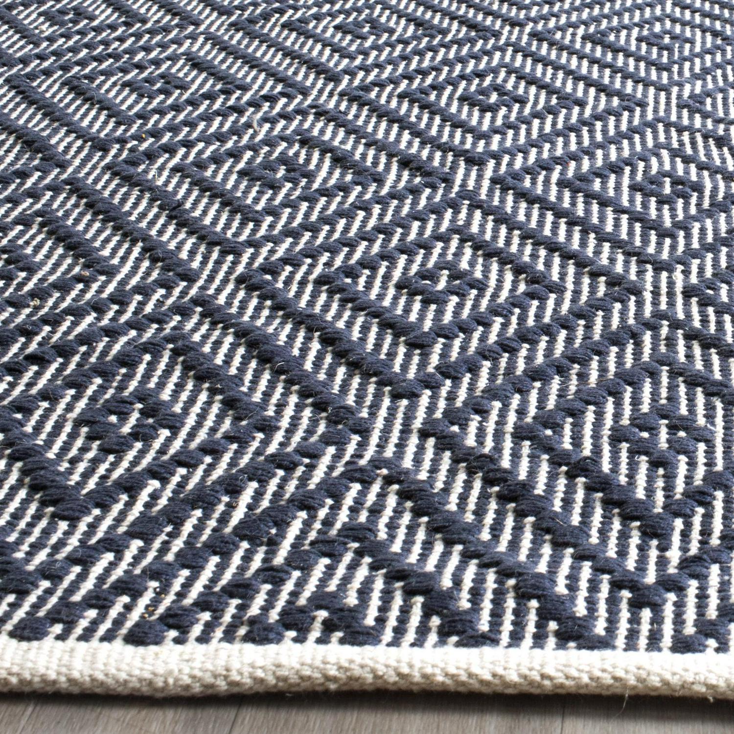 SAFAVIEH Montauk Kimberlyn Geometric Diamond Cotton Area Rug, Navy/Ivory, 11' x 15' - Image 3