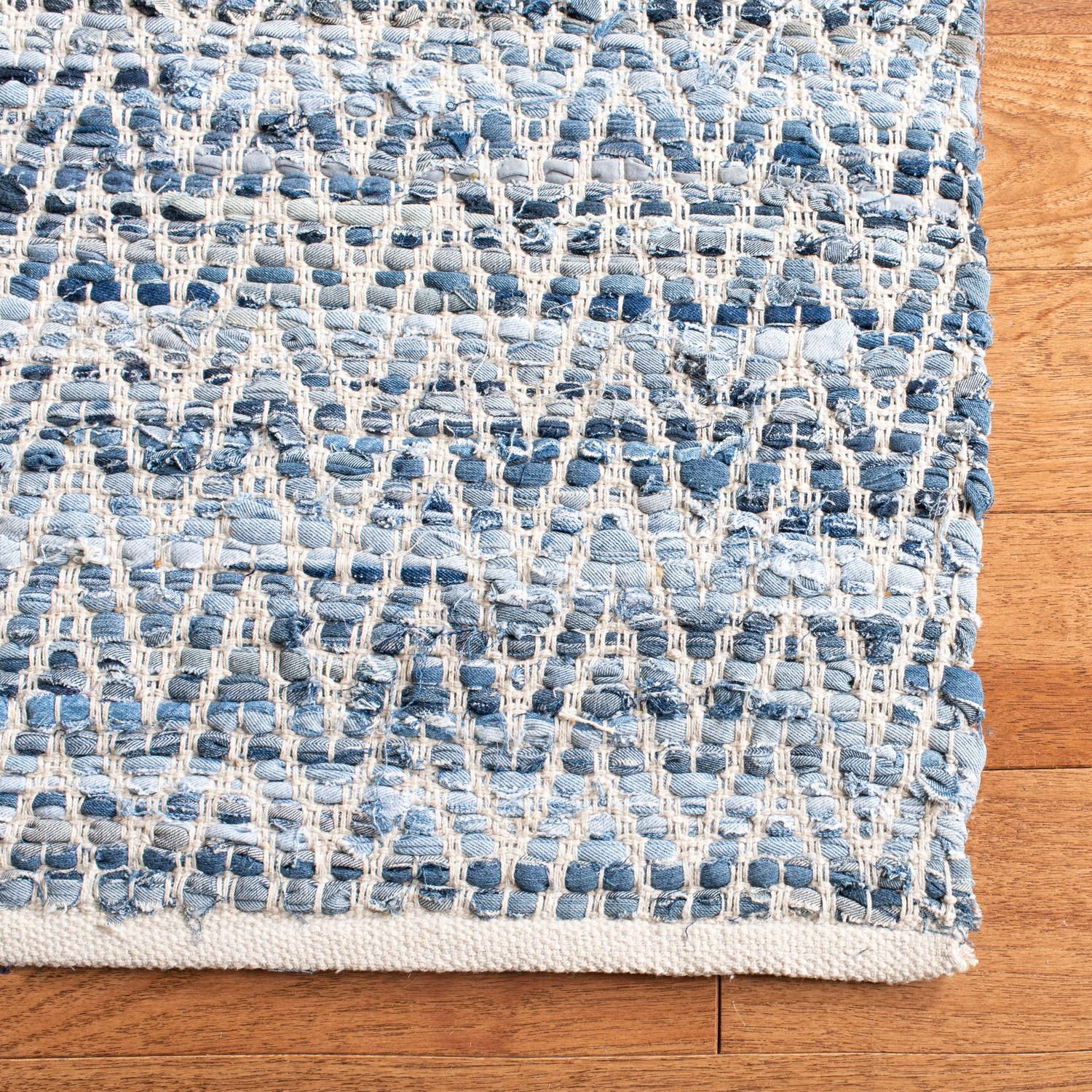 SAFAVIEH Montauk Robynne Braided Chevron Area Rug, Blue, 5' x 8' - Image 3
