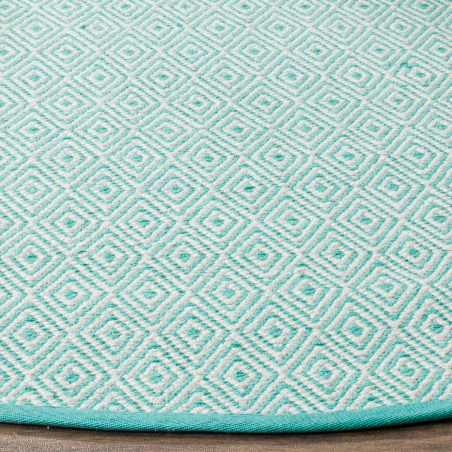 SAFAVIEH Montauk Terrence Geometric Diamond Cotton Area Rug, Ivory/Foam Green, 4' x 6' - Image 8