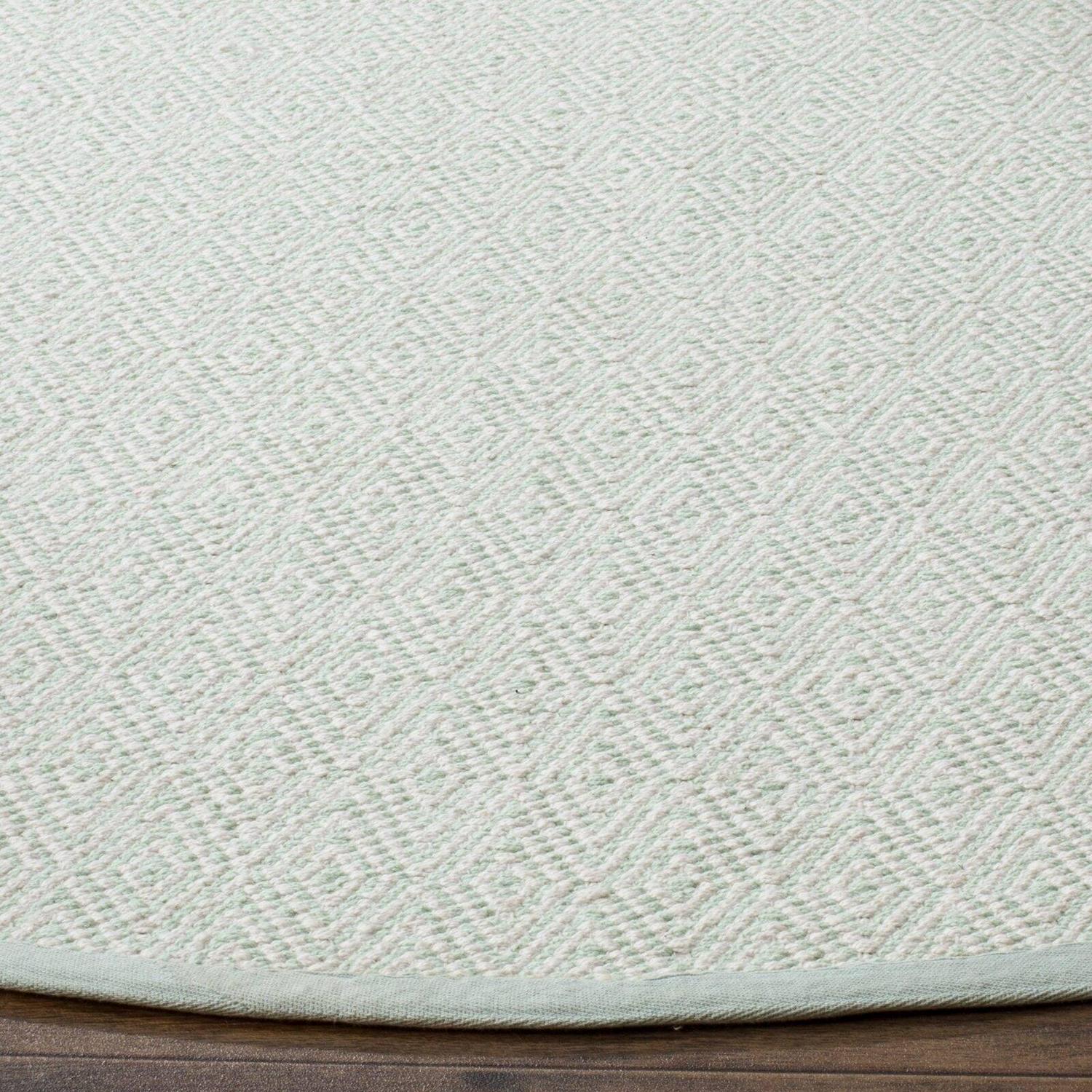 SAFAVIEH Montauk Terrence Geometric Diamond Cotton Area Rug, Ivory/Foam Green, 4' x 6' - Image 5