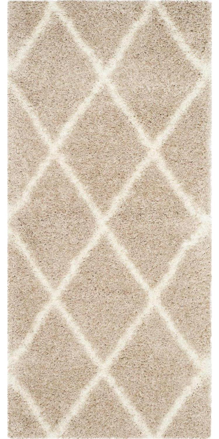 SAFAVIEH Montreal Vesela Geometric Diamonds Shag Runner Rug, Beige/Ivory, 2'3" x 9'