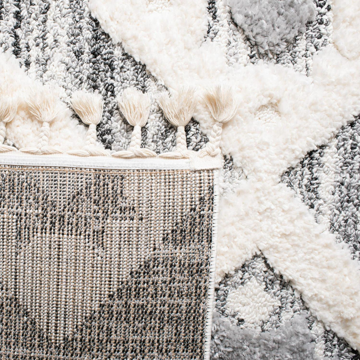 SAFAVIEH Moroccan Tassel Shag Dawson Moroccan Geometric Area Rug, Grey/Ivory, 5'3" x 7'6" - Image 6