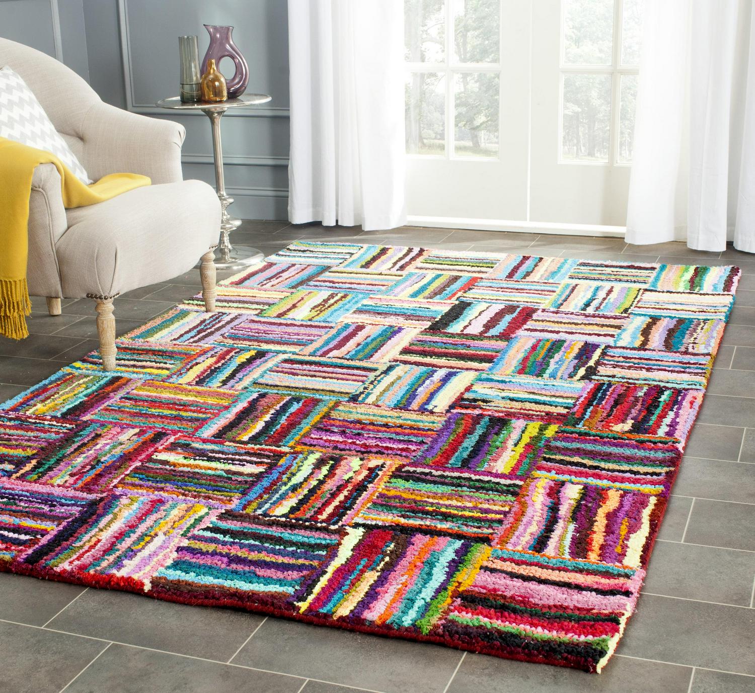SAFAVIEH Nantucket Collection NAN318A Handmade Multi Rug